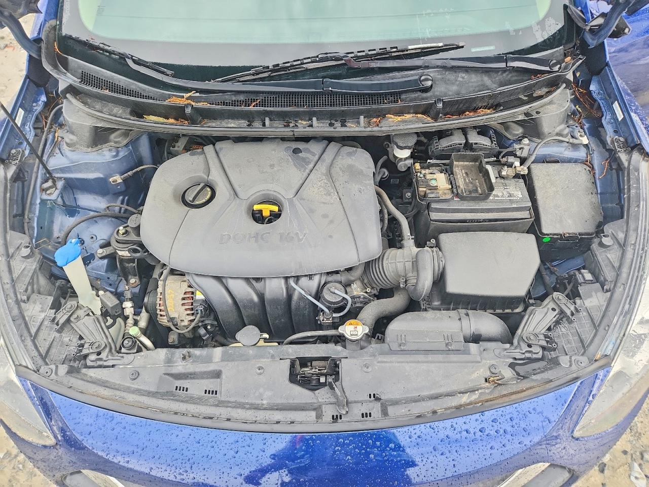 Hyundai ELANTRA Base