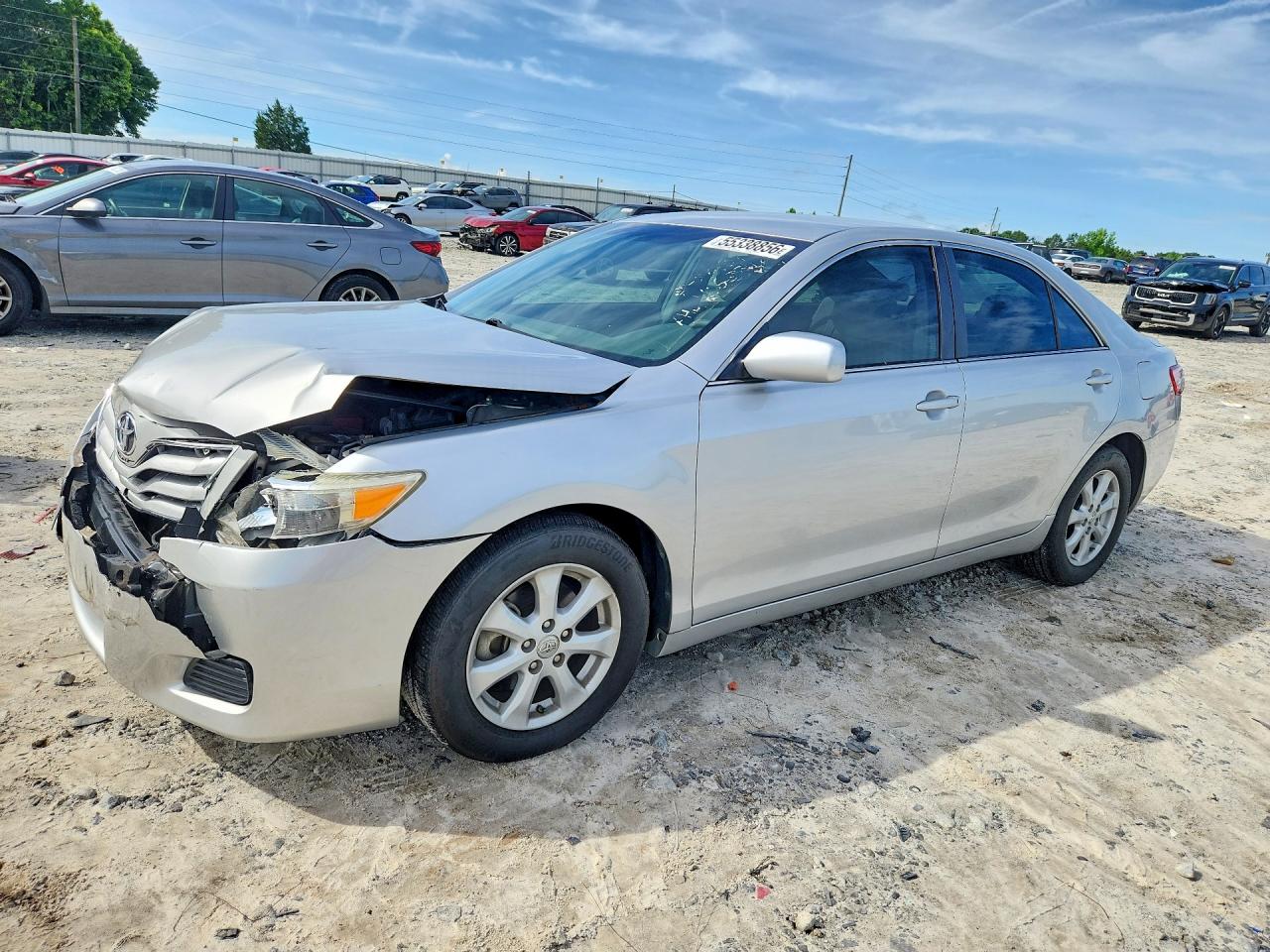 Salvage Toyota Camry Image