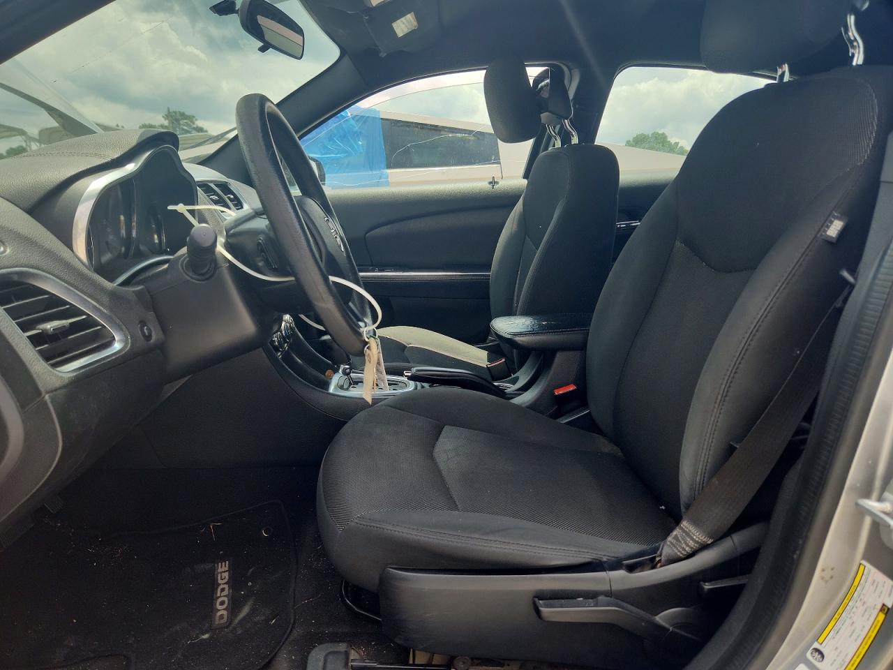 Dodge Avenger Se