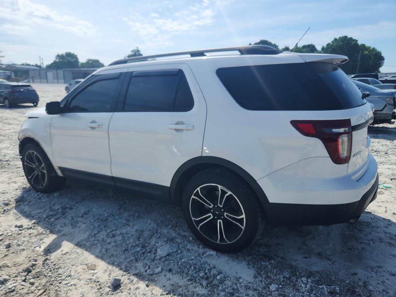 Ford Explorer Sport
