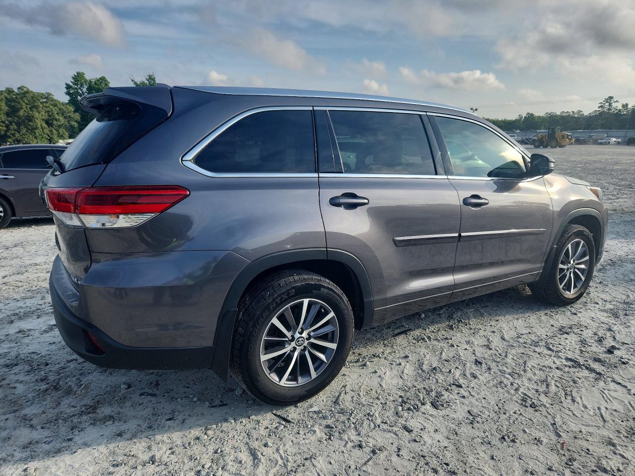 Toyota Highlander Xle