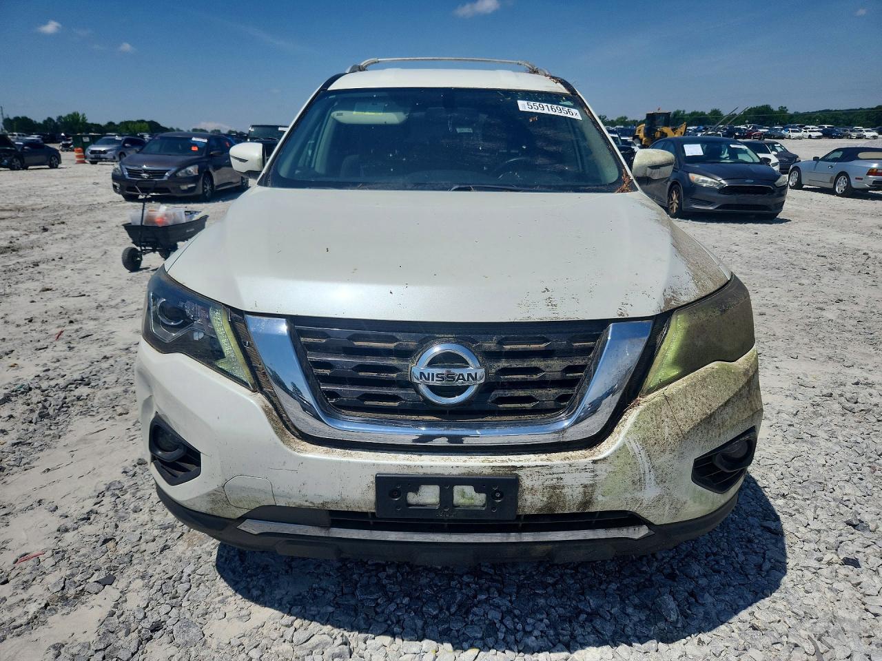 Nissan Pathfinder Sv