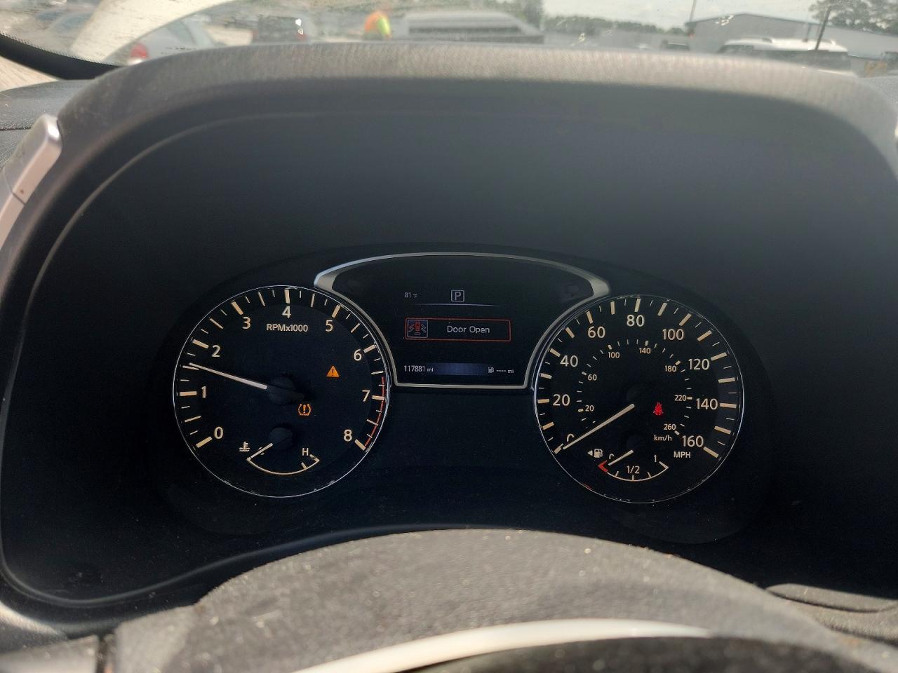 Nissan Pathfinder Sv