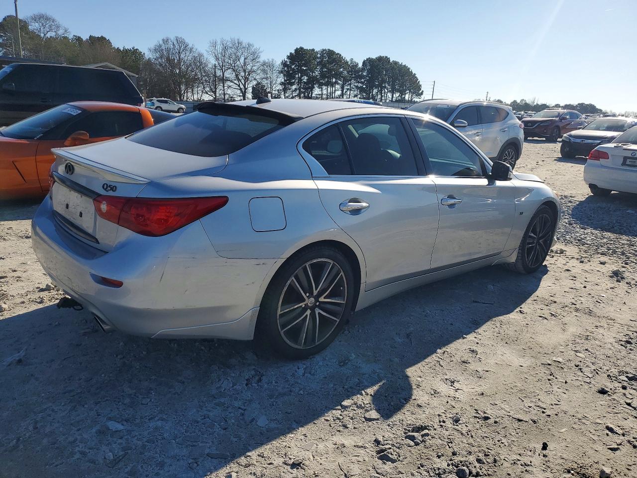 INFINITI Q50 Base