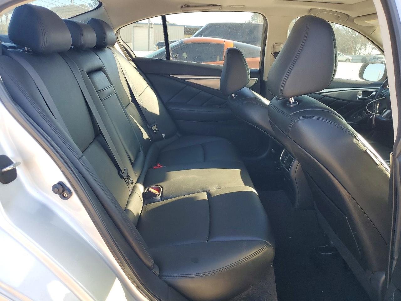 INFINITI Q50 Base