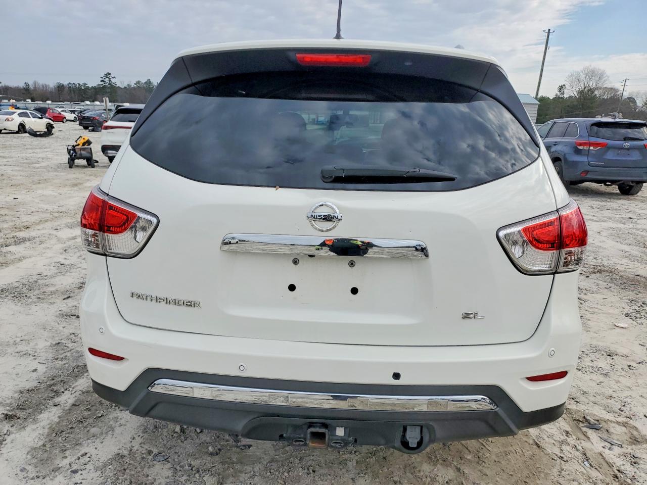 Nissan Pathfinder Sl
