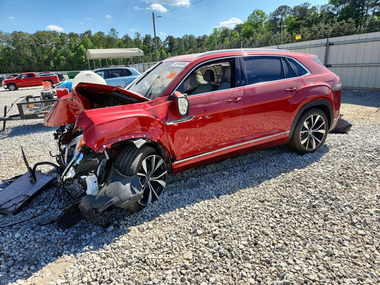 Salvage Volkswagen Atlas Image