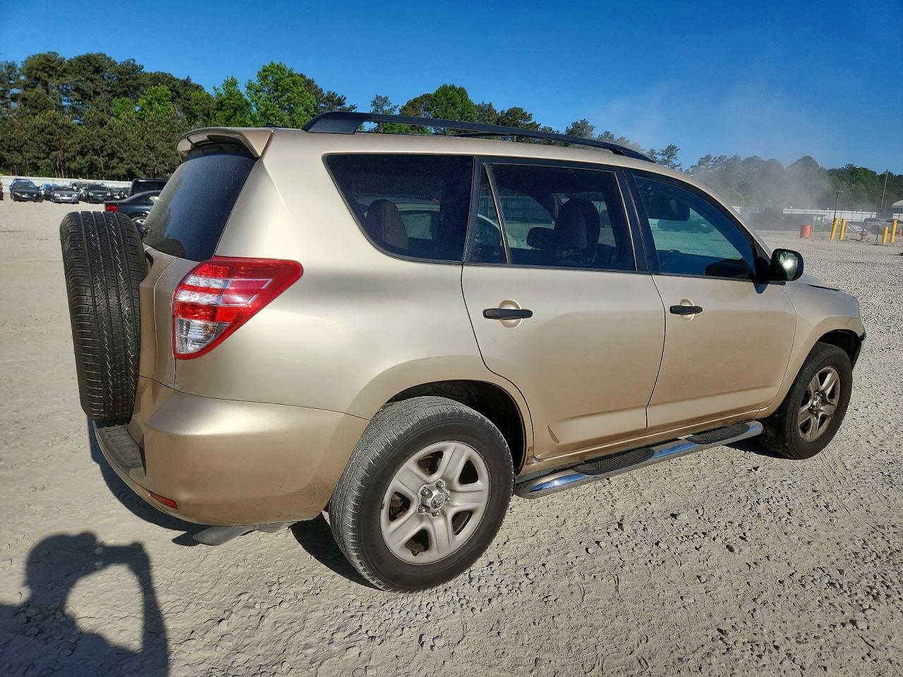 Toyota RAV4 Base