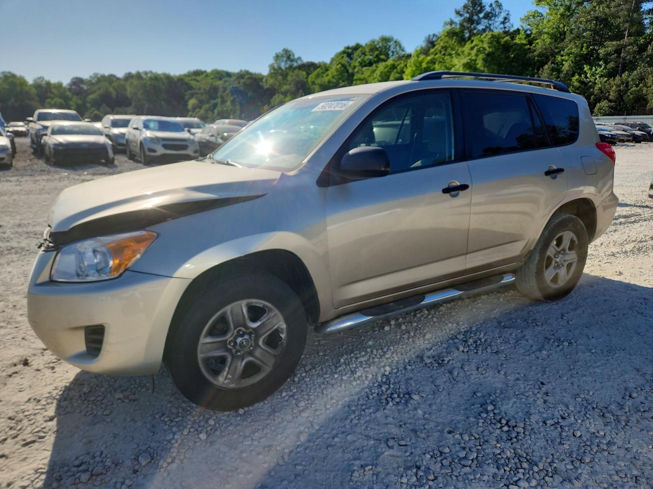 Salvage Toyota RAV4 Image