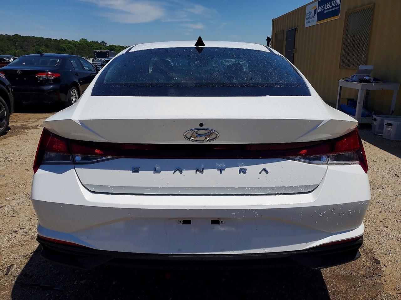 Hyundai ELANTRA Sel