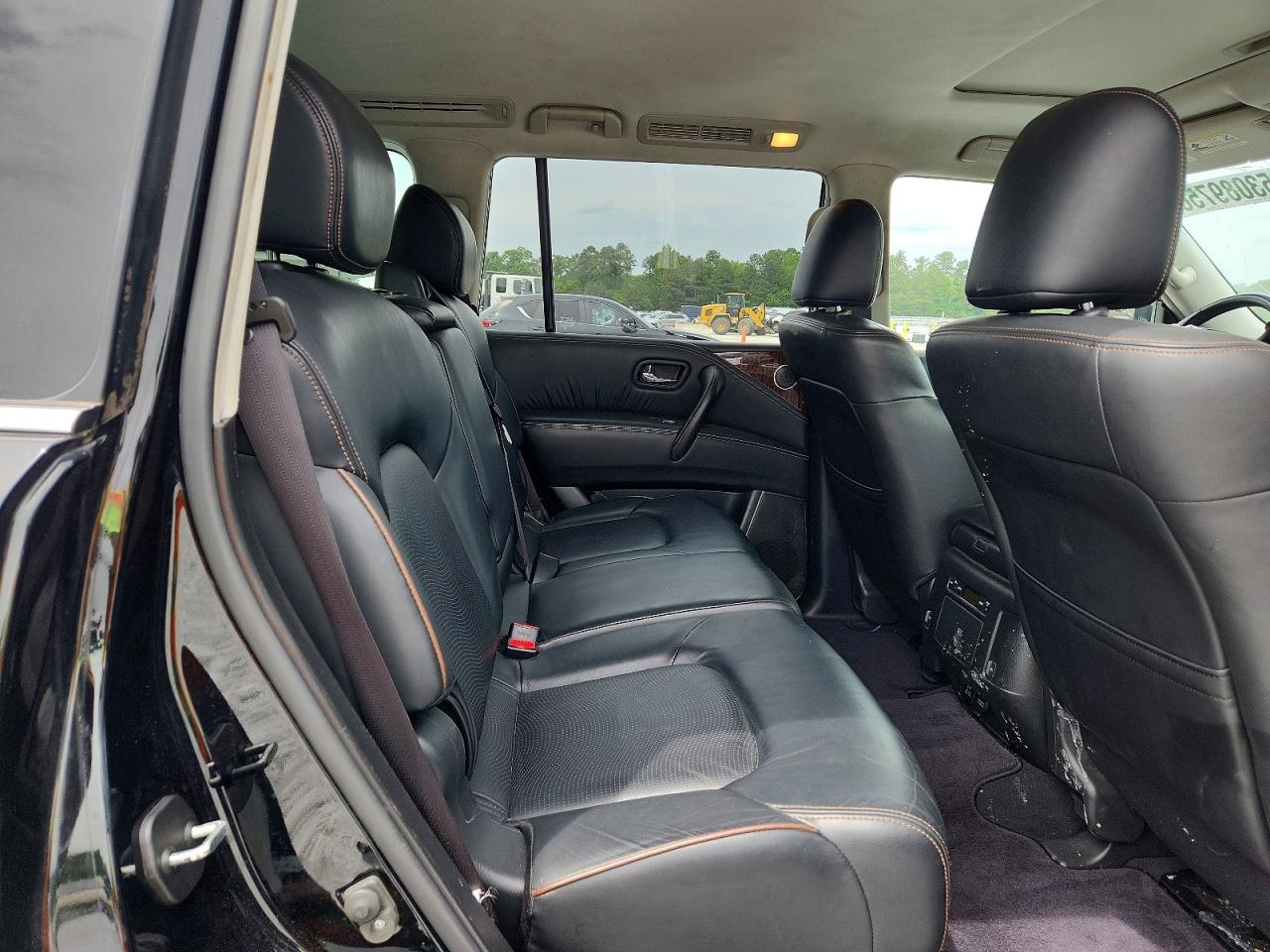 Nissan Armada Sl