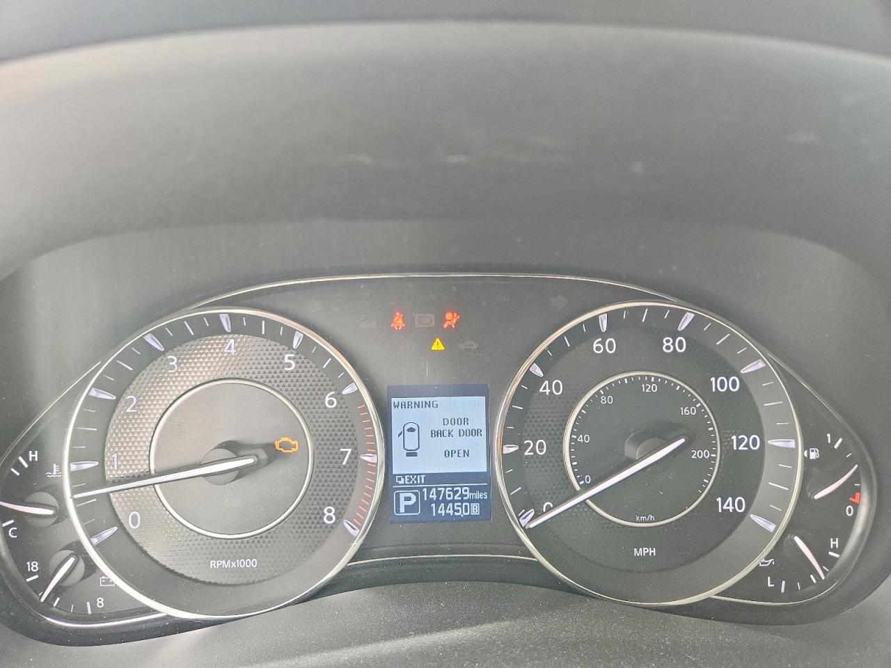 Nissan Armada Sl