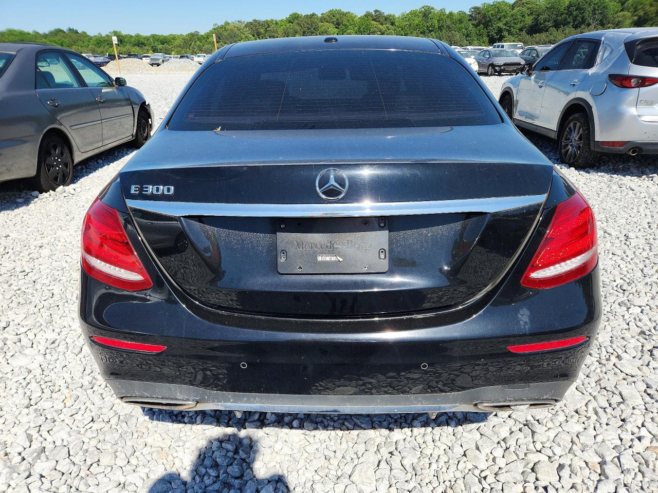 Mercedes-Benz E-Class 300