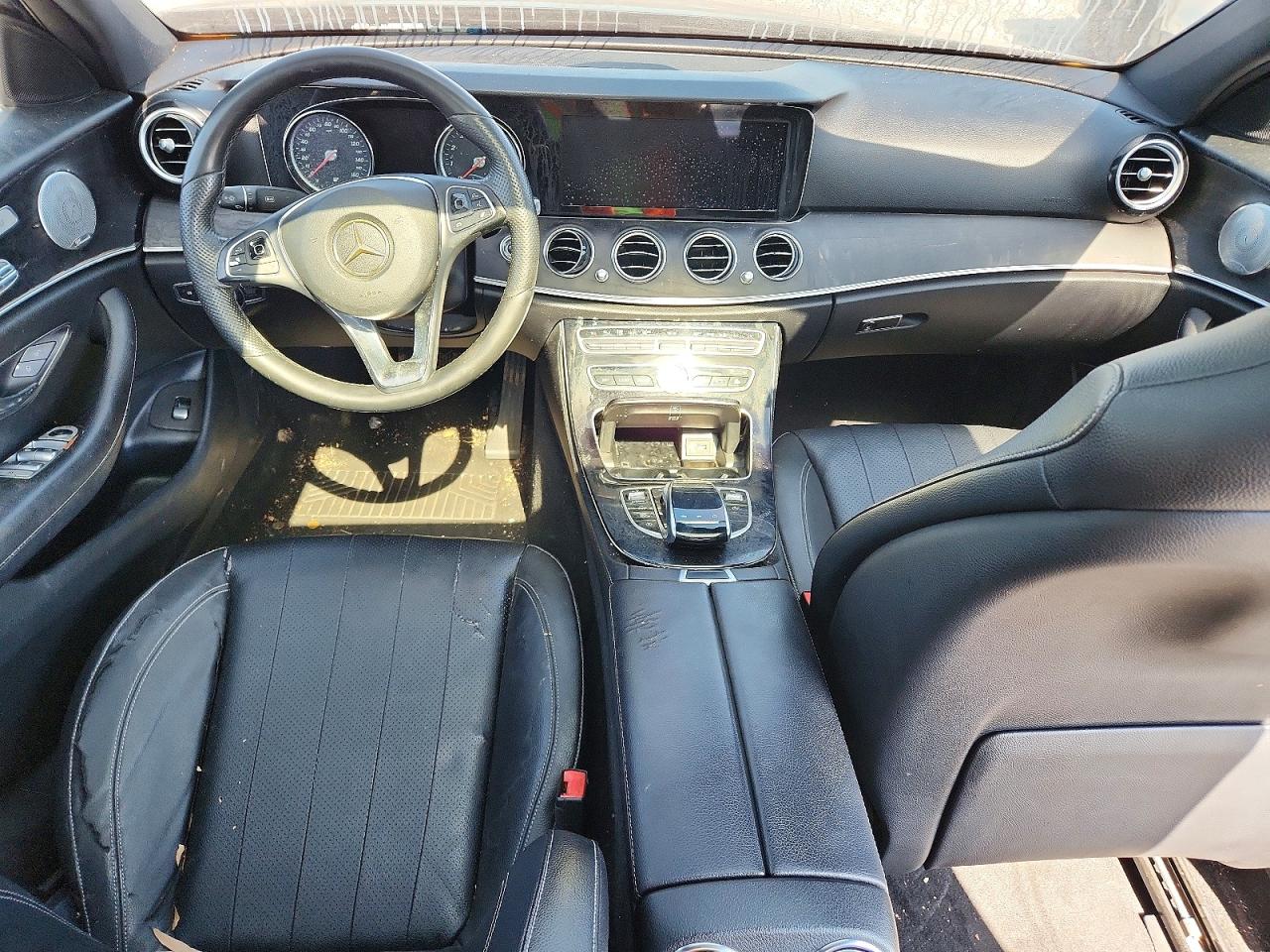 Mercedes-Benz E-Class 300