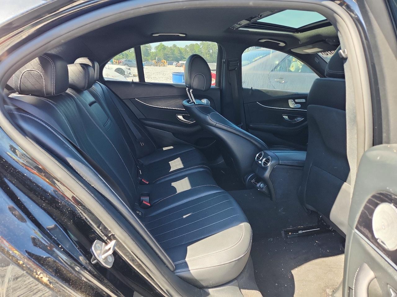 Mercedes-Benz E-Class 300