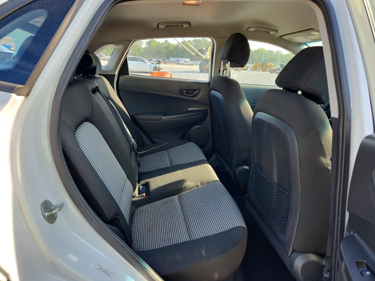 Hyundai KONA Se