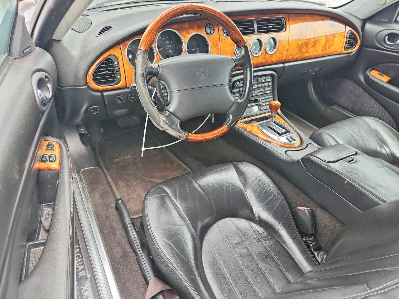 Jaguar Xk8
