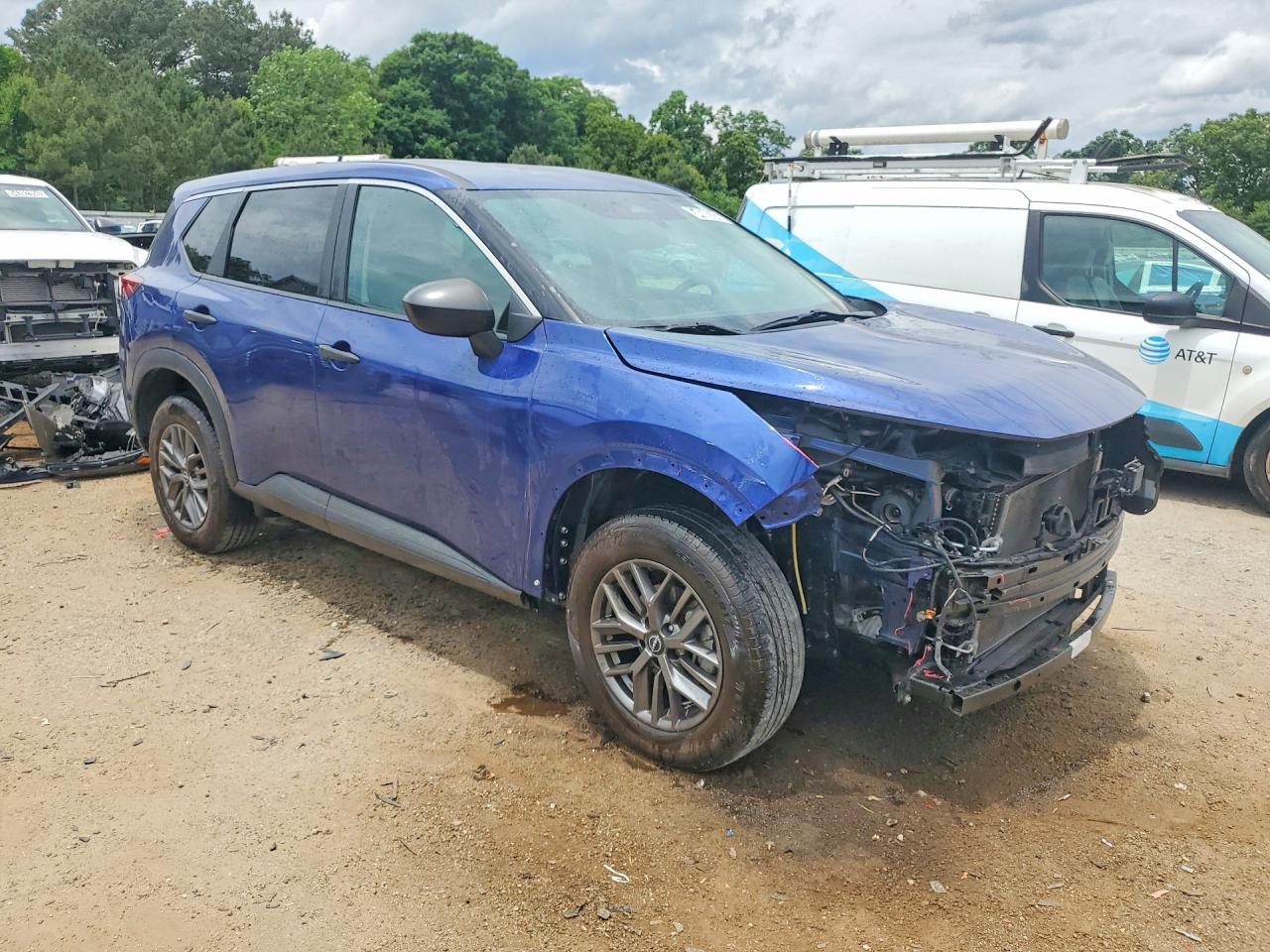 Nissan Rogue S