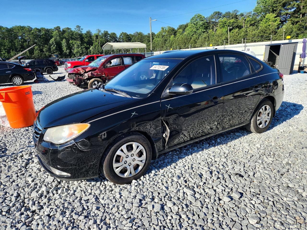 Salvage Hyundai ELANTRA Image