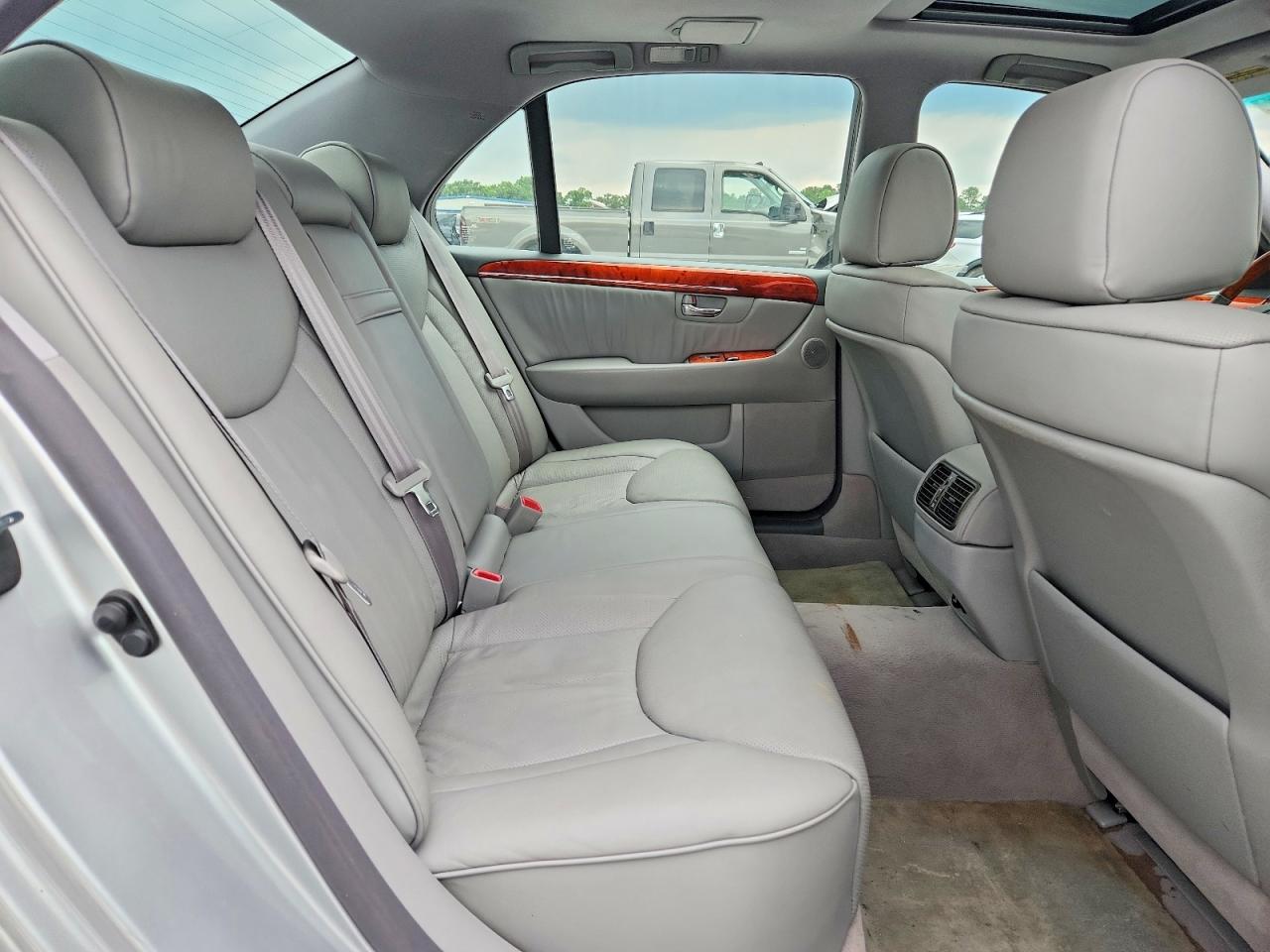Lexus LS 430