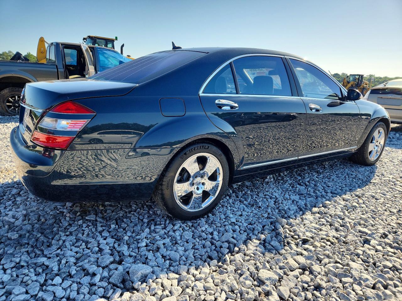 Mercedes-Benz S-Class 550