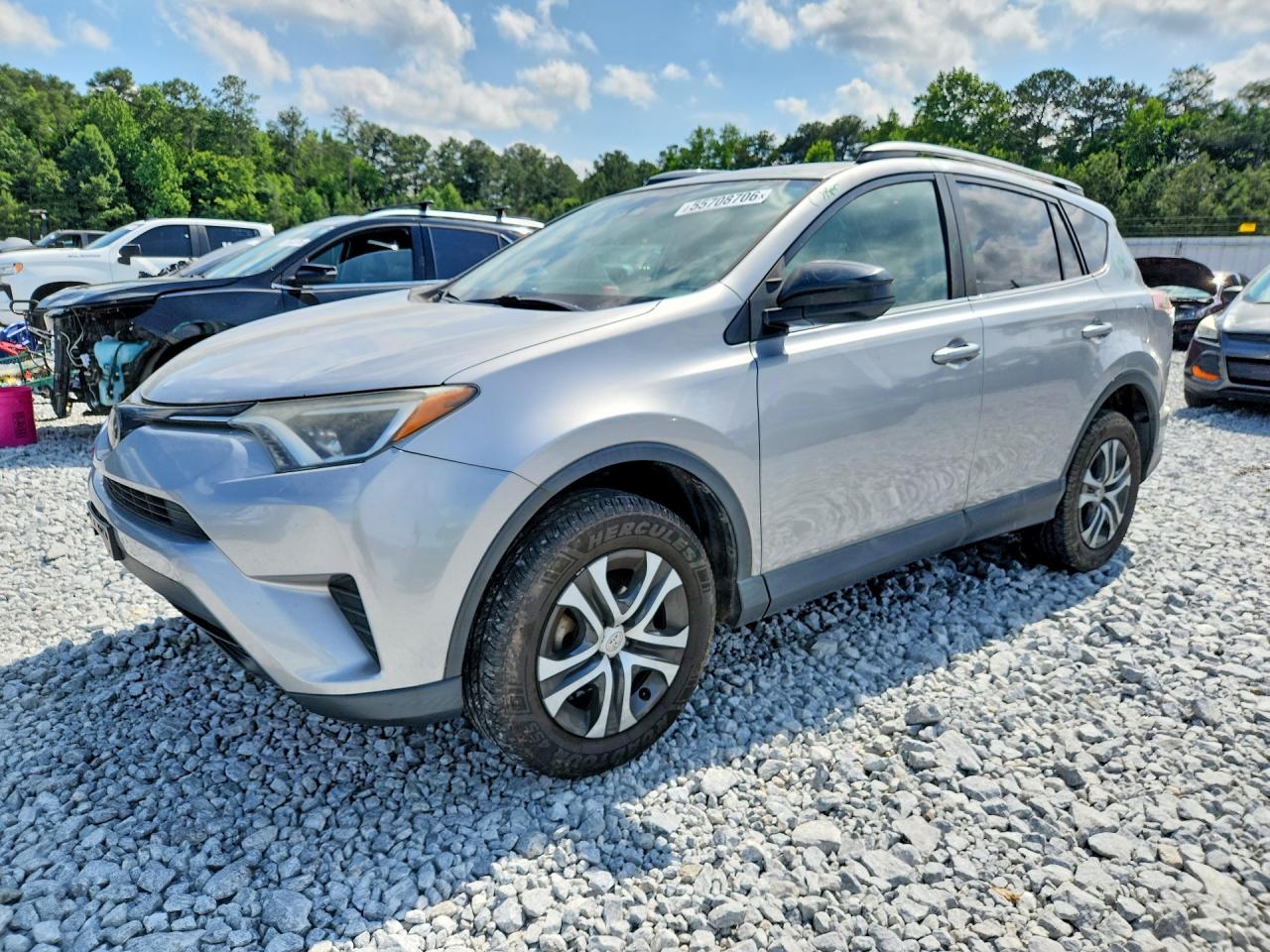 Salvage Toyota RAV4 Image