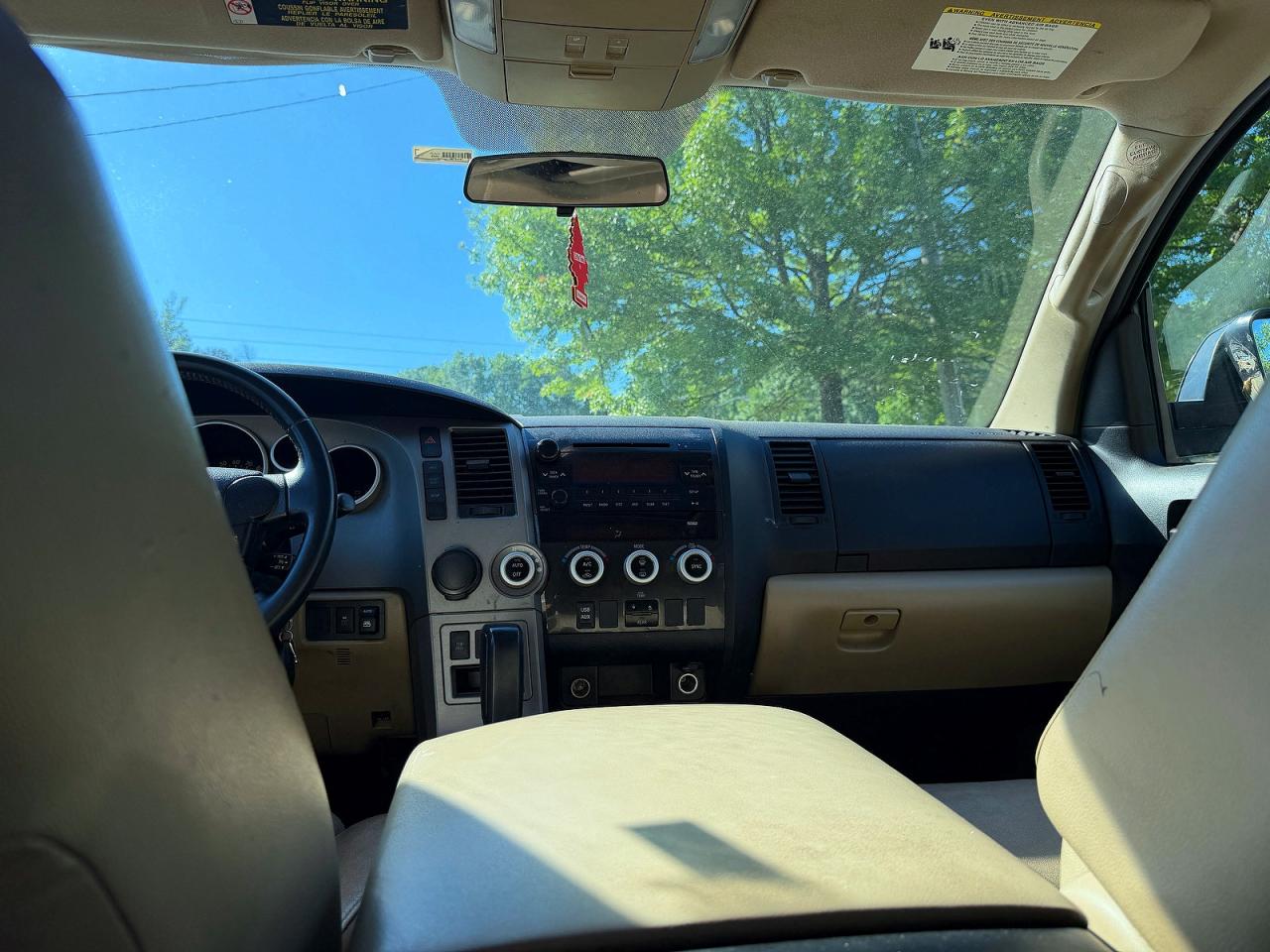 Toyota Sequoia Sr5