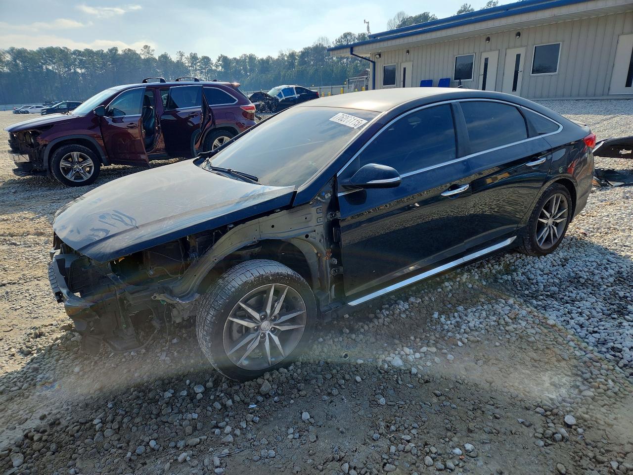 Salvage Hyundai SONATA Image