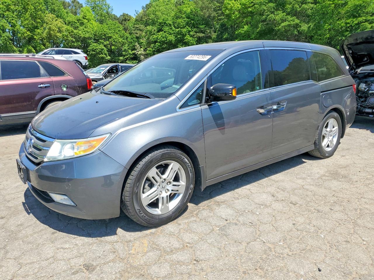 Salvage Honda Odyssey Image