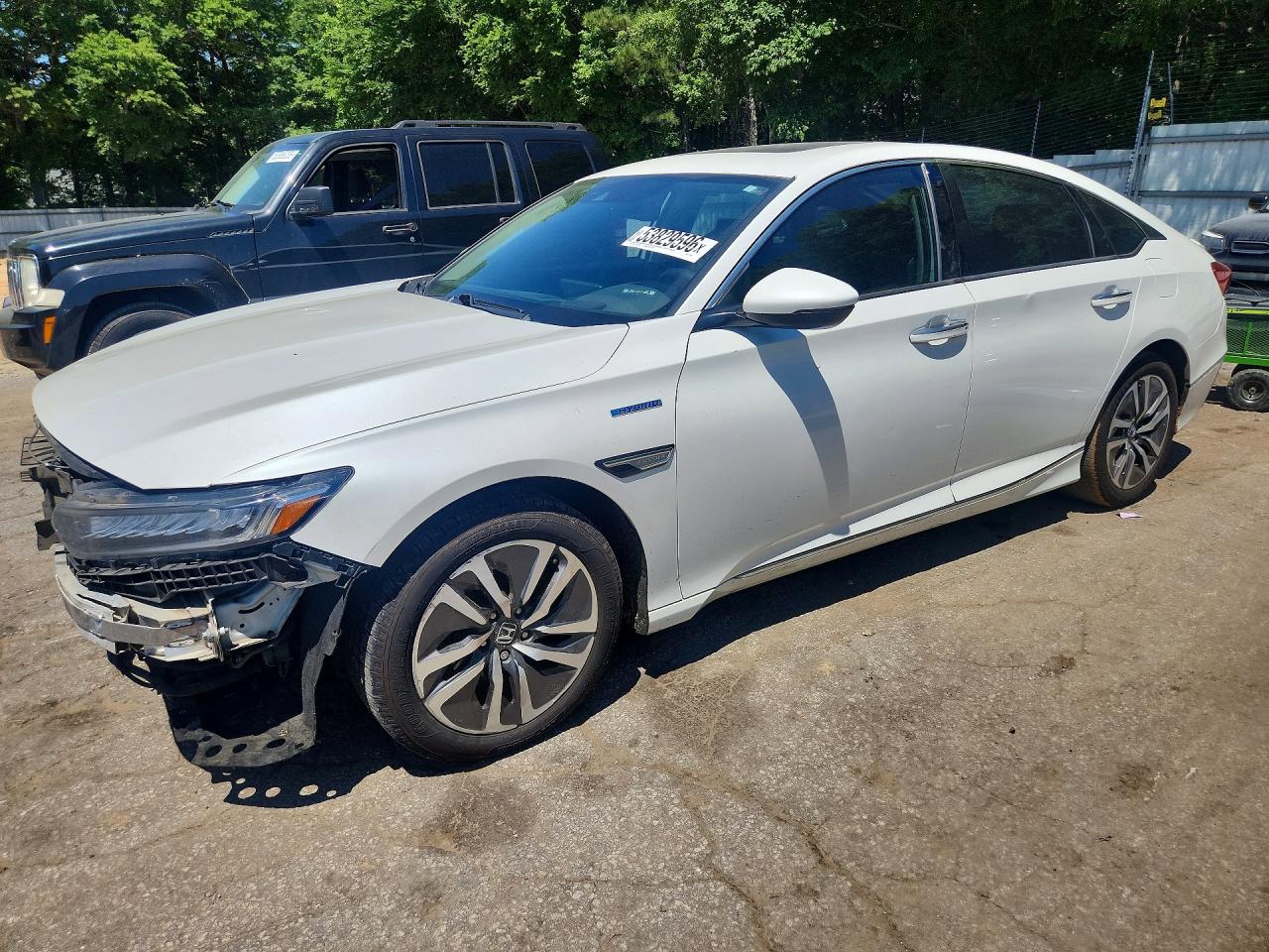 Salvage Honda Accord Image