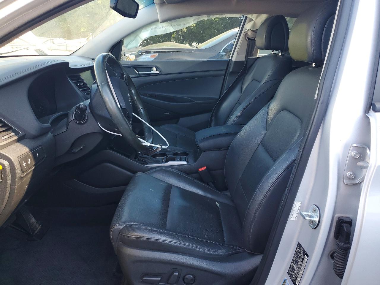 Hyundai TUCSON Sel Plus