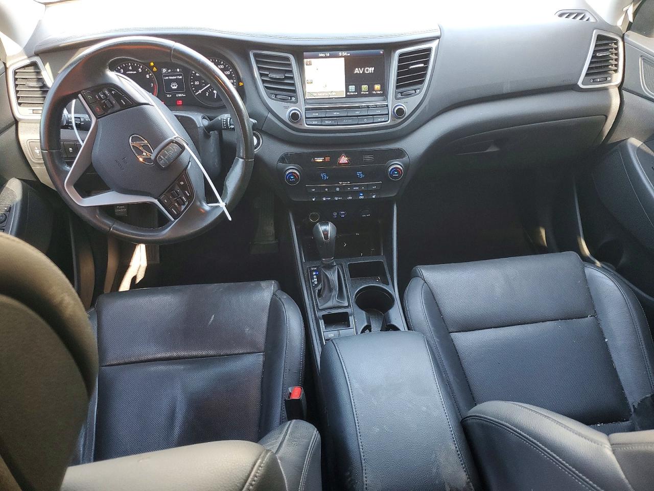 Hyundai TUCSON Sel Plus