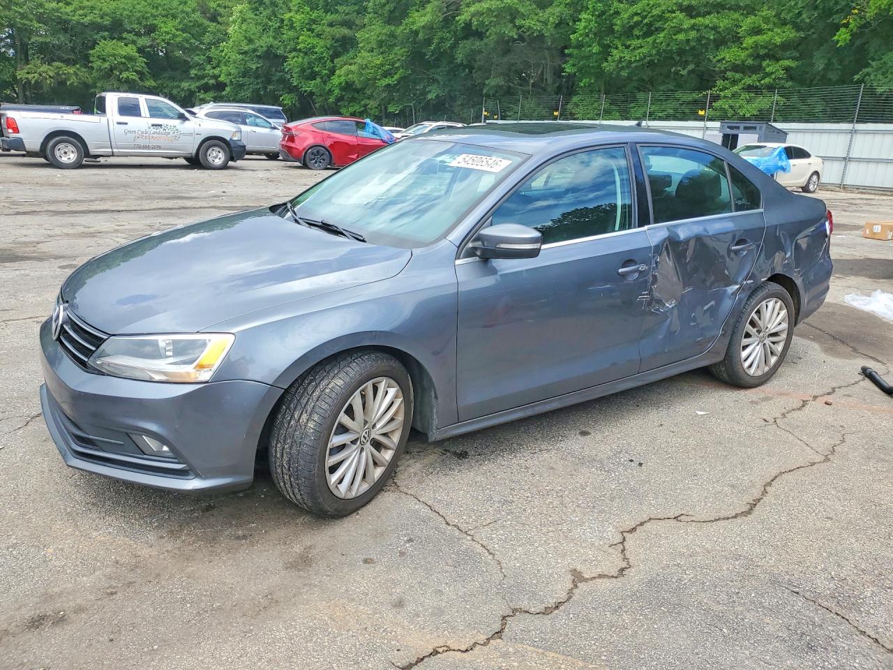 Salvage Volkswagen Jetta Image