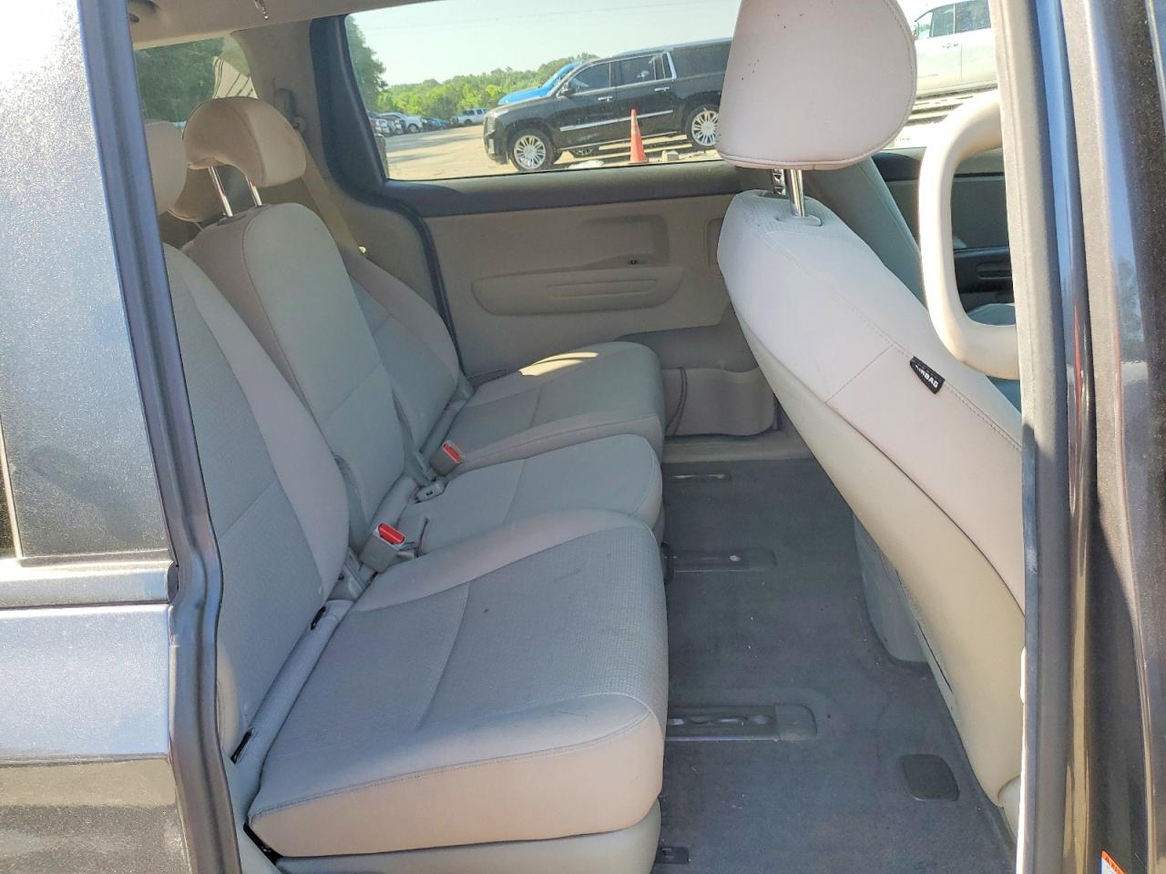 Kia Sedona Lx