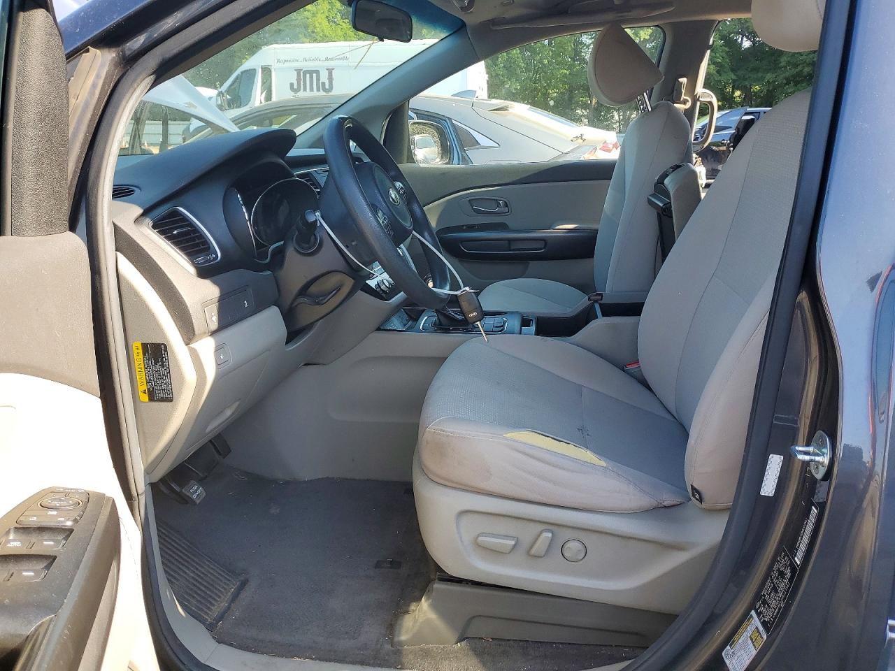 Kia Sedona Lx