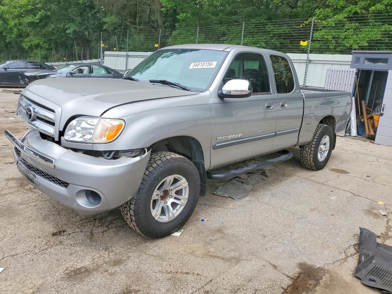 Salvage Toyota Tundra Image