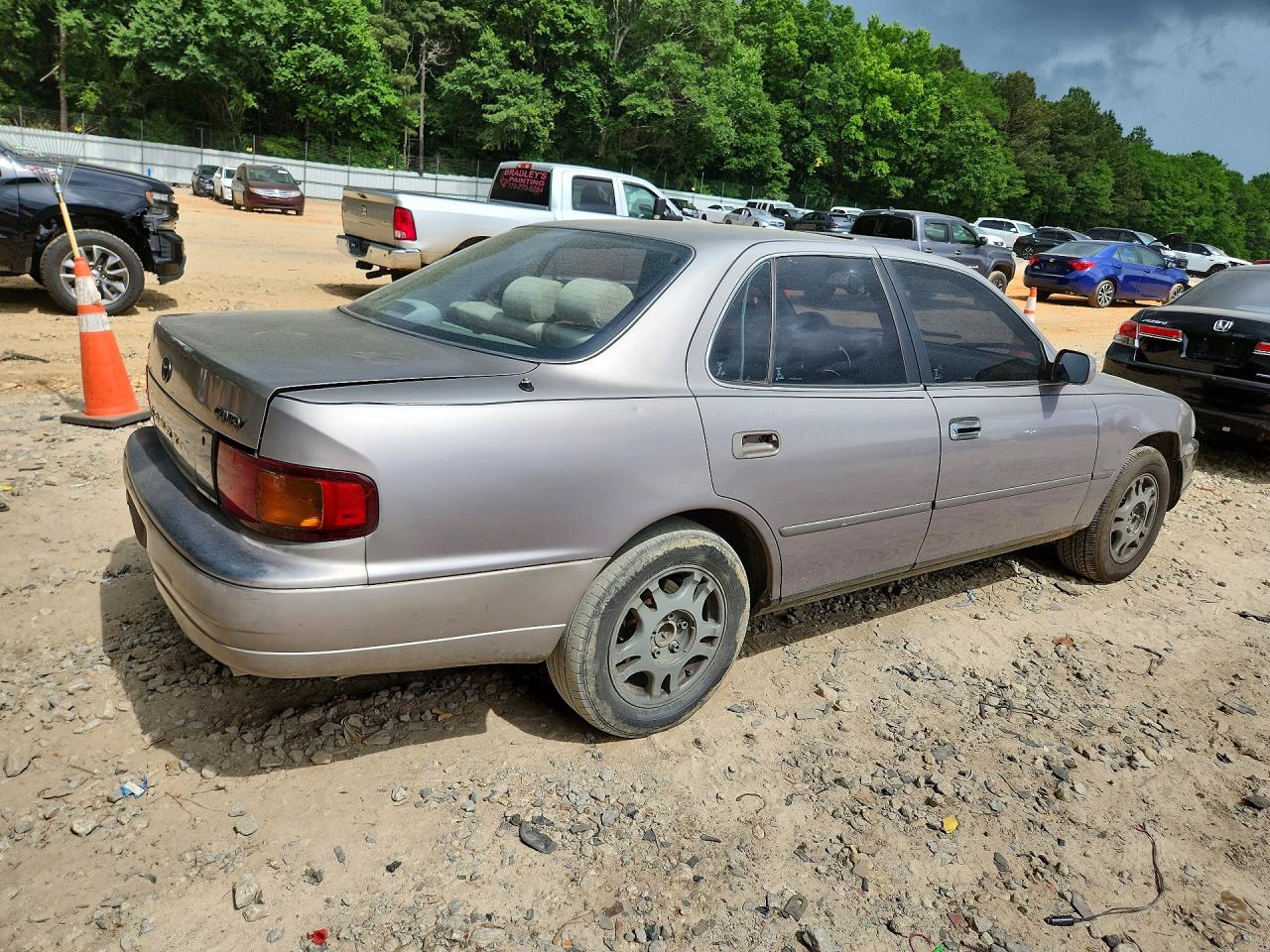 Toyota Camry Xle V6