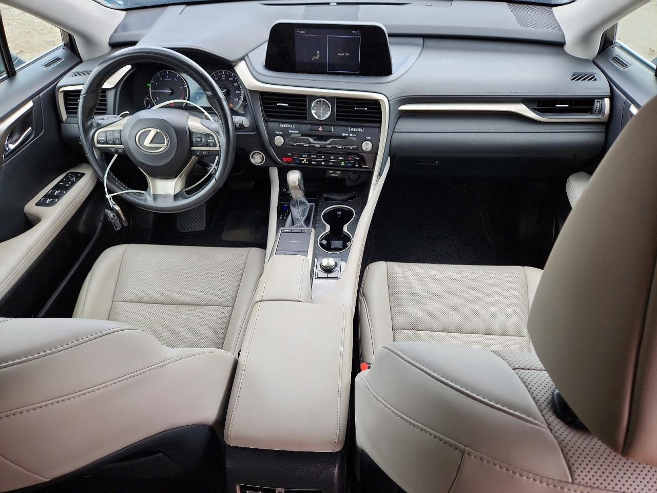 Lexus RX Base
