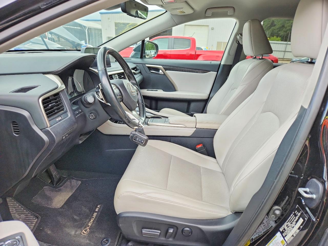 Lexus RX Base