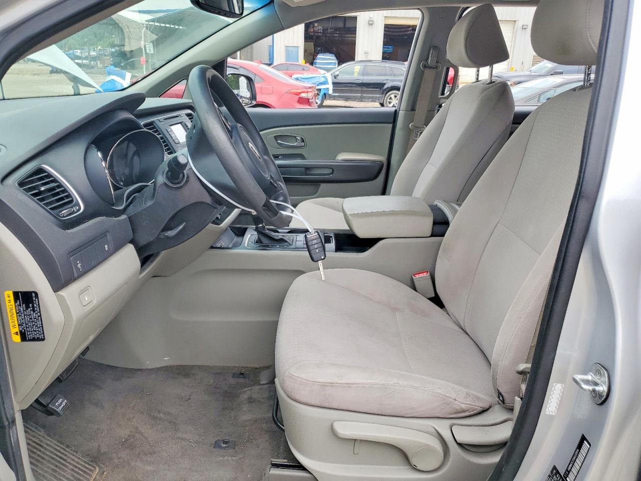 Kia Sedona L