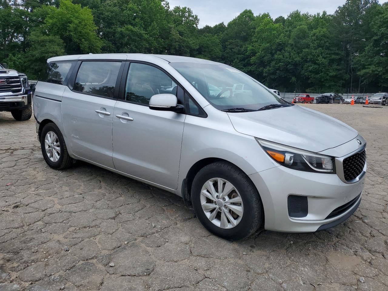 Kia Sedona L