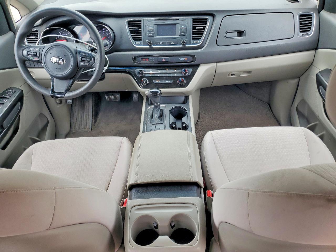 Kia Sedona L