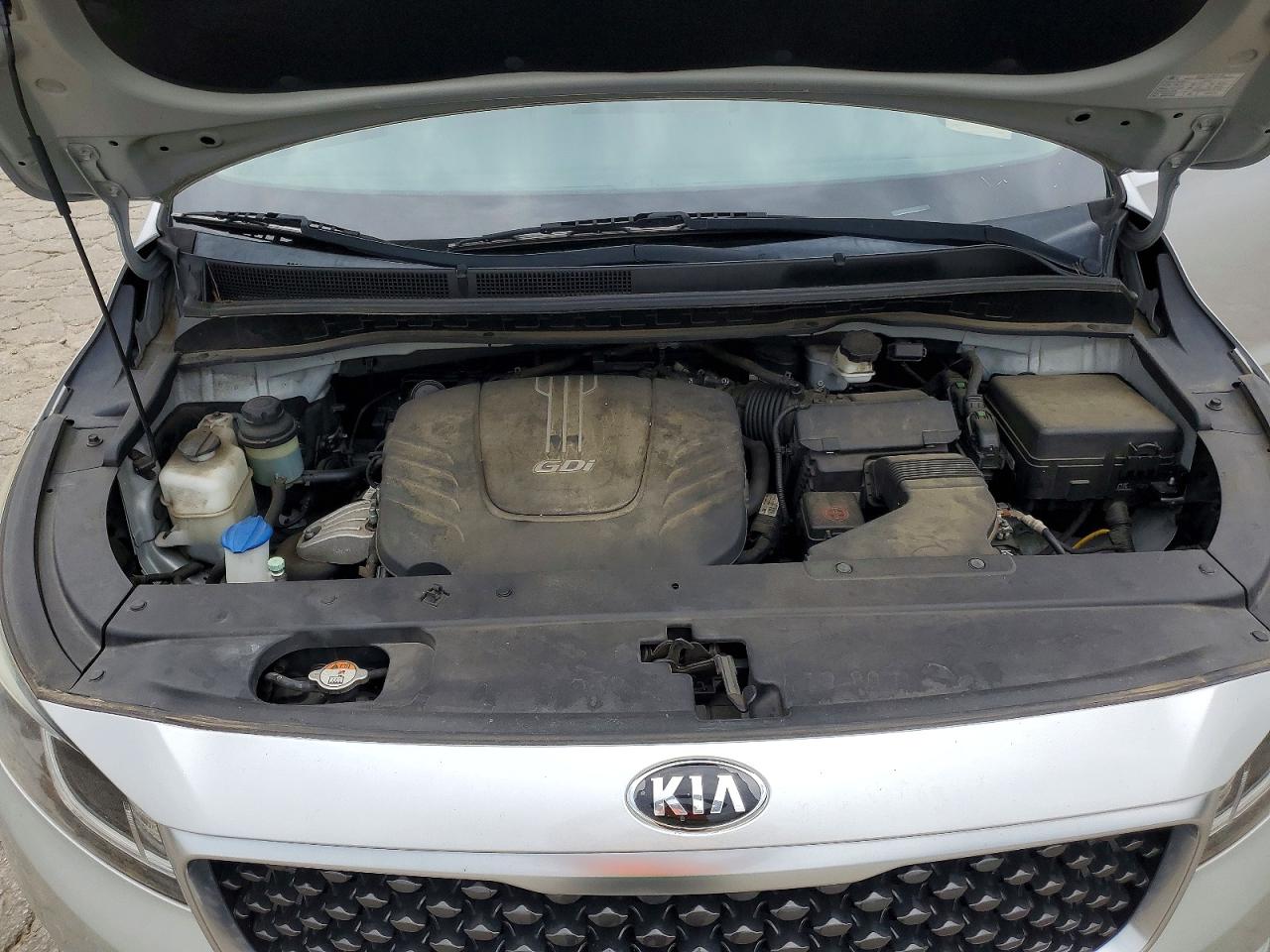 Kia Sedona L