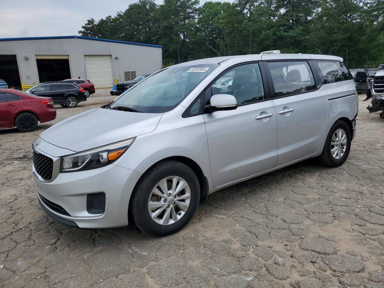 Salvage Kia Sedona Image