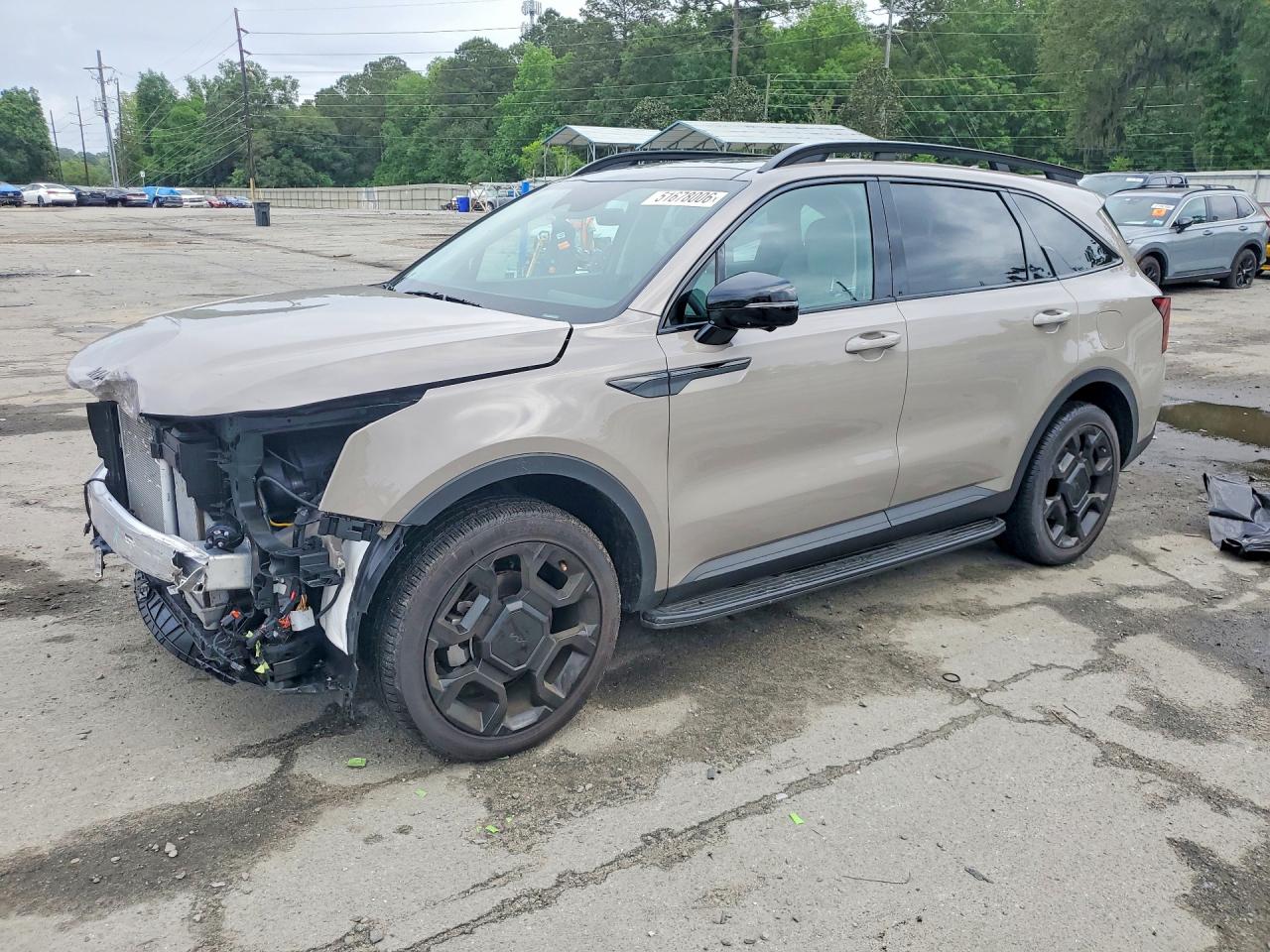 Salvage Kia Sorento Image