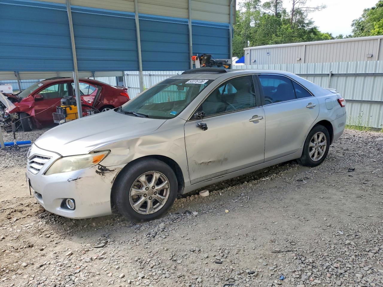 Salvage Toyota Camry Image