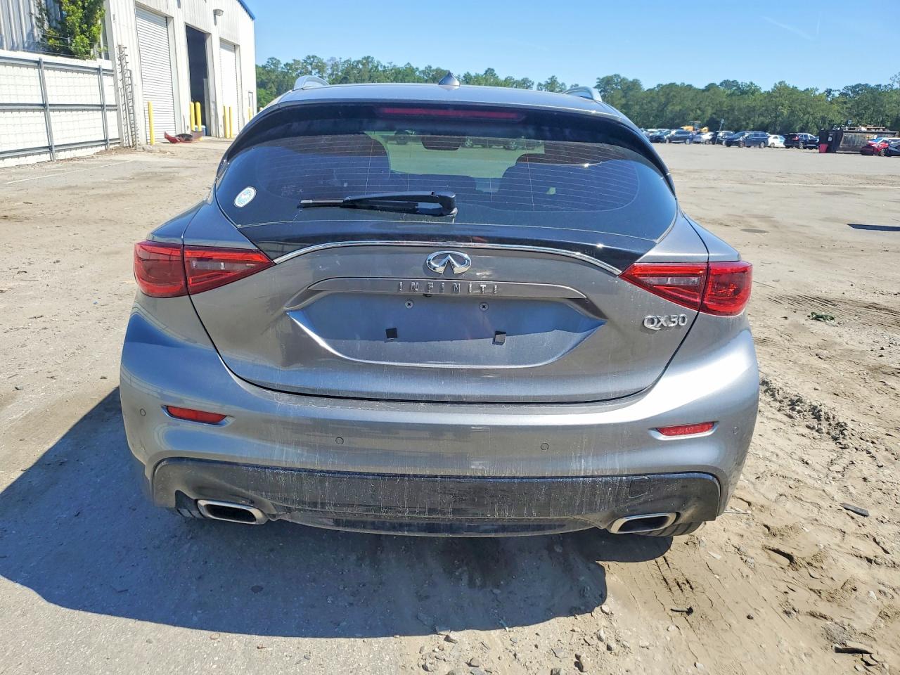 INFINITI Qx Premium