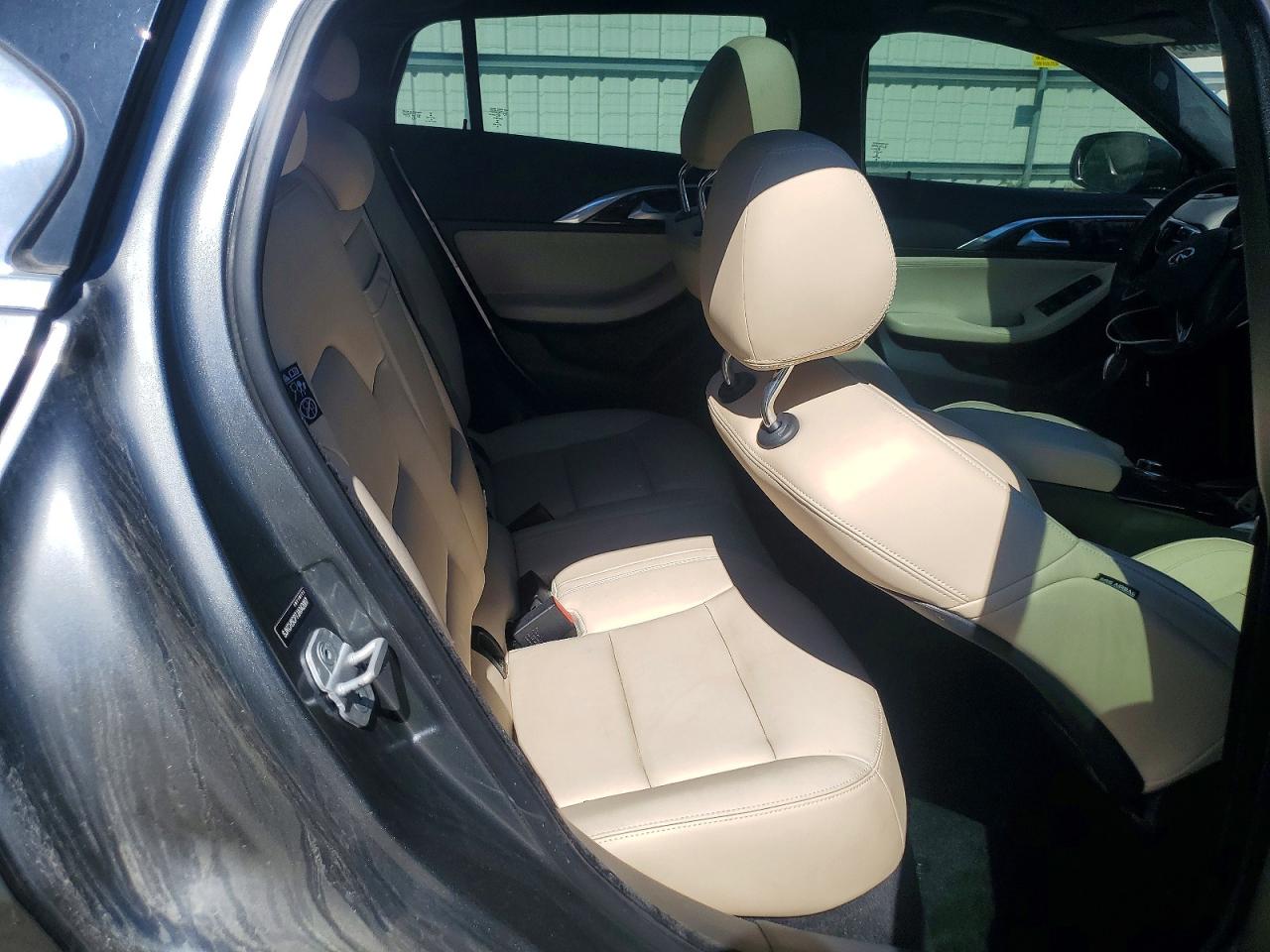 INFINITI Qx Premium