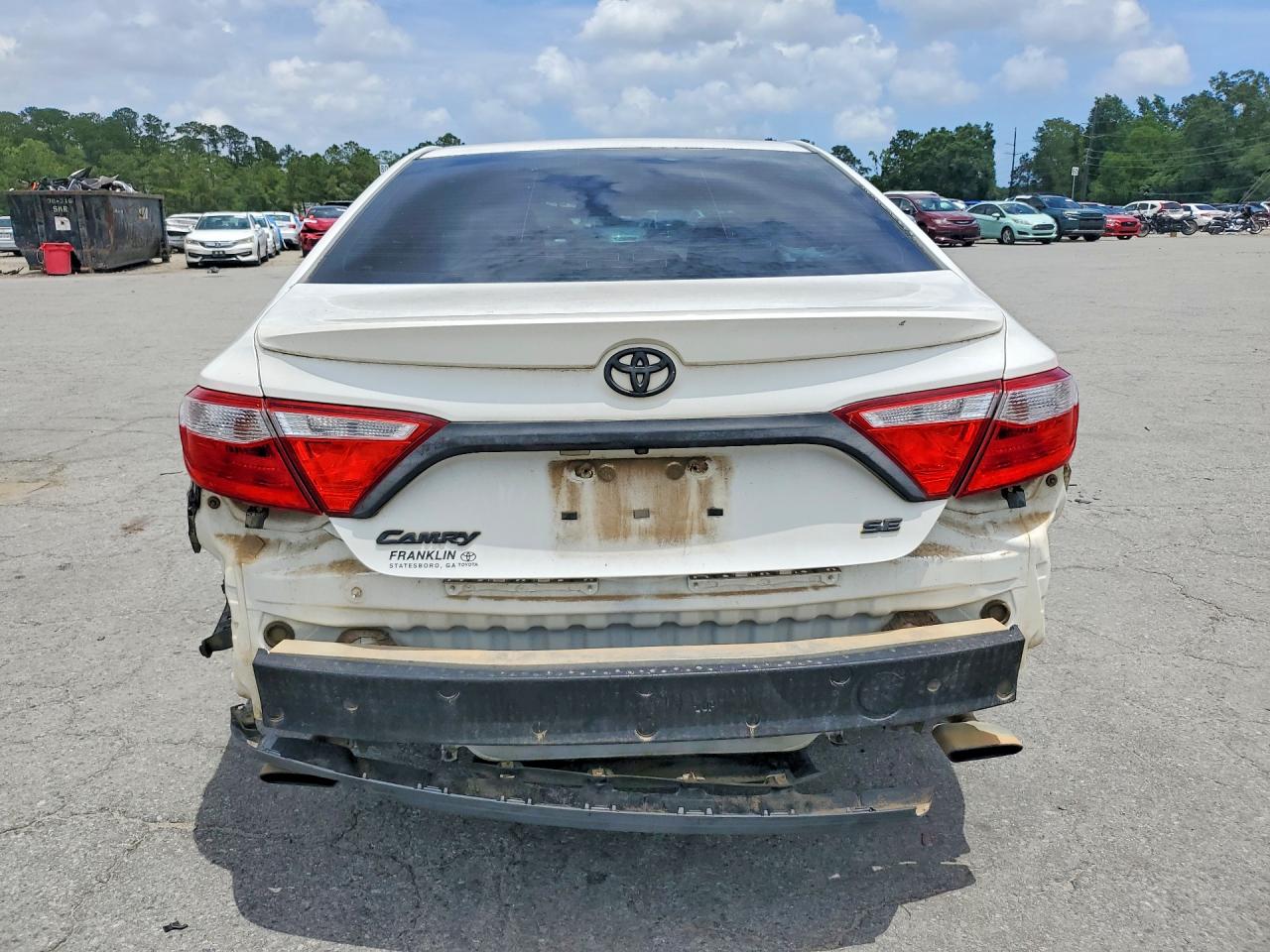 Toyota Camry Se