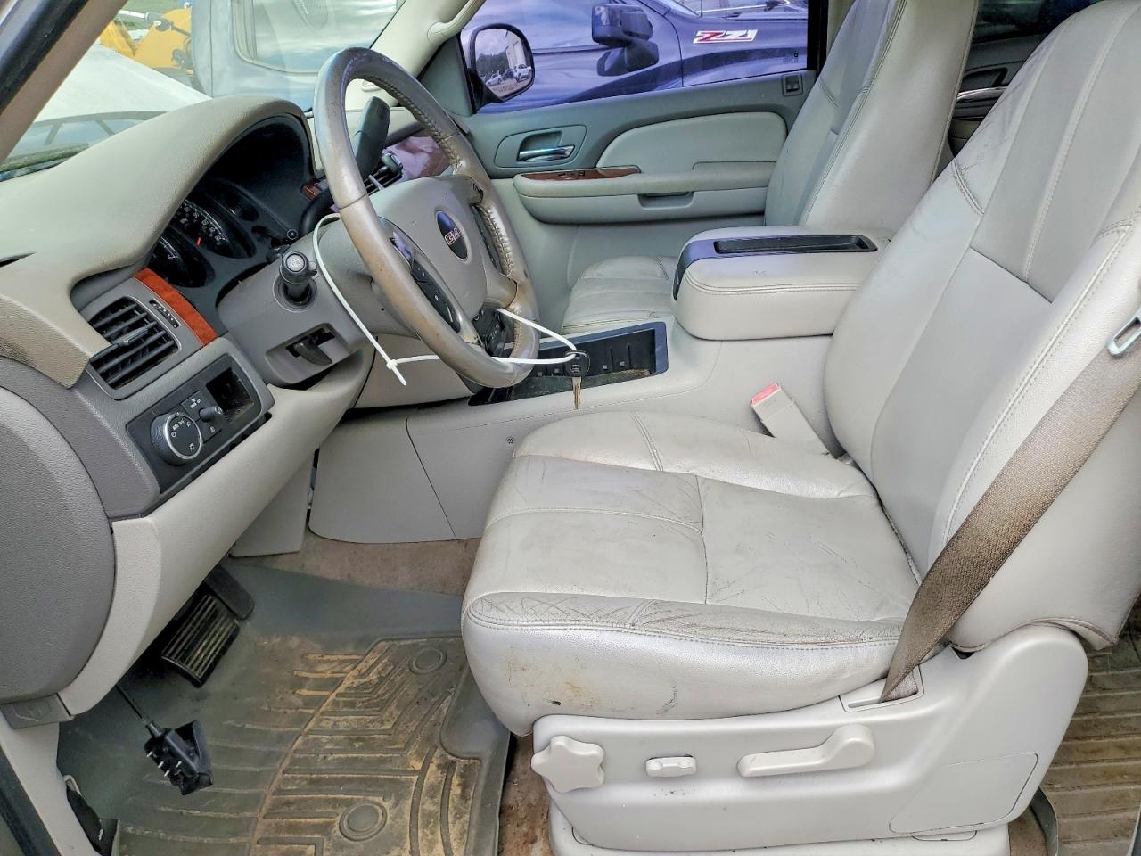 GMC Yukon C1500